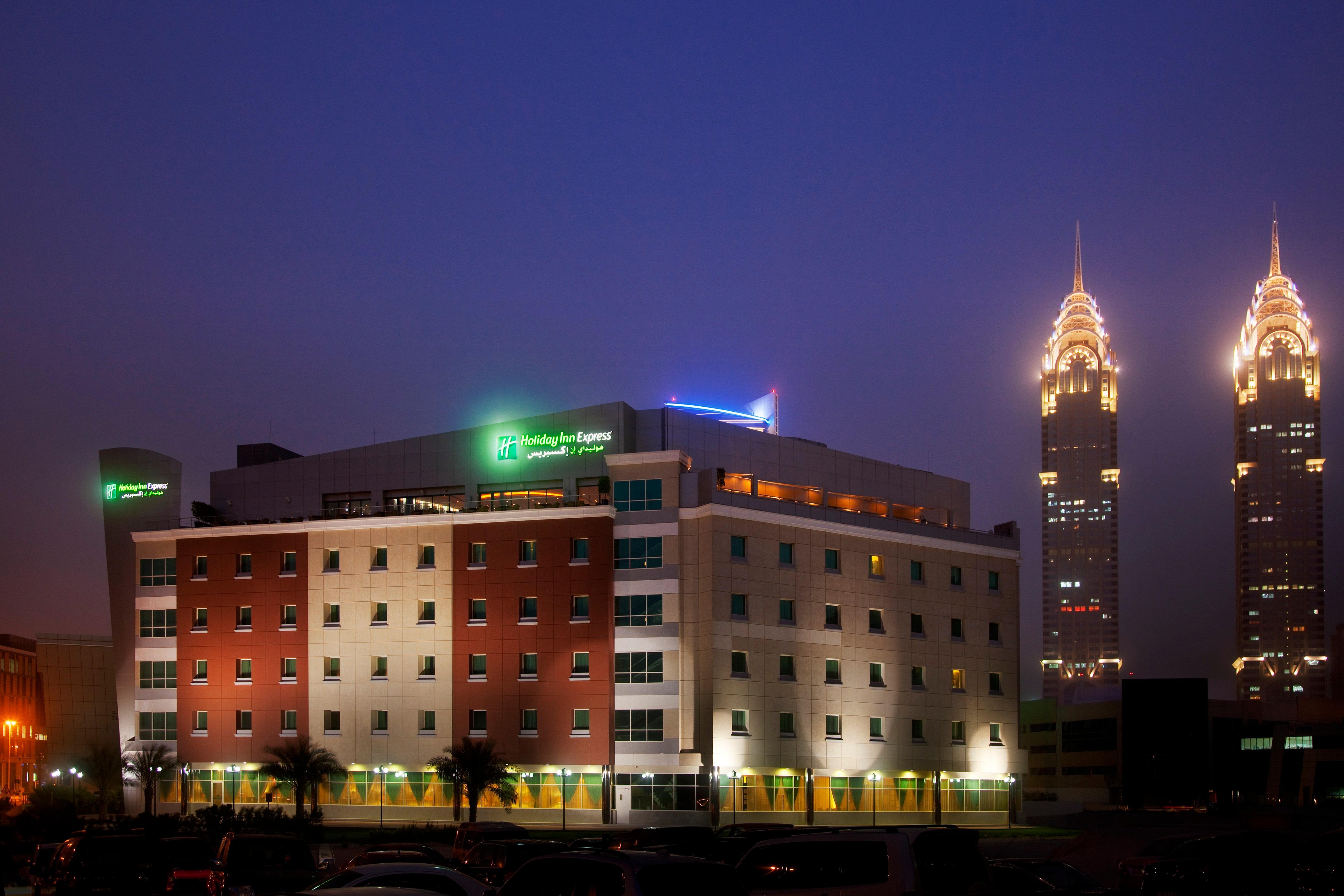 Holiday Inn Express Dubai Internet City By Ihg Zewnętrze zdjęcie