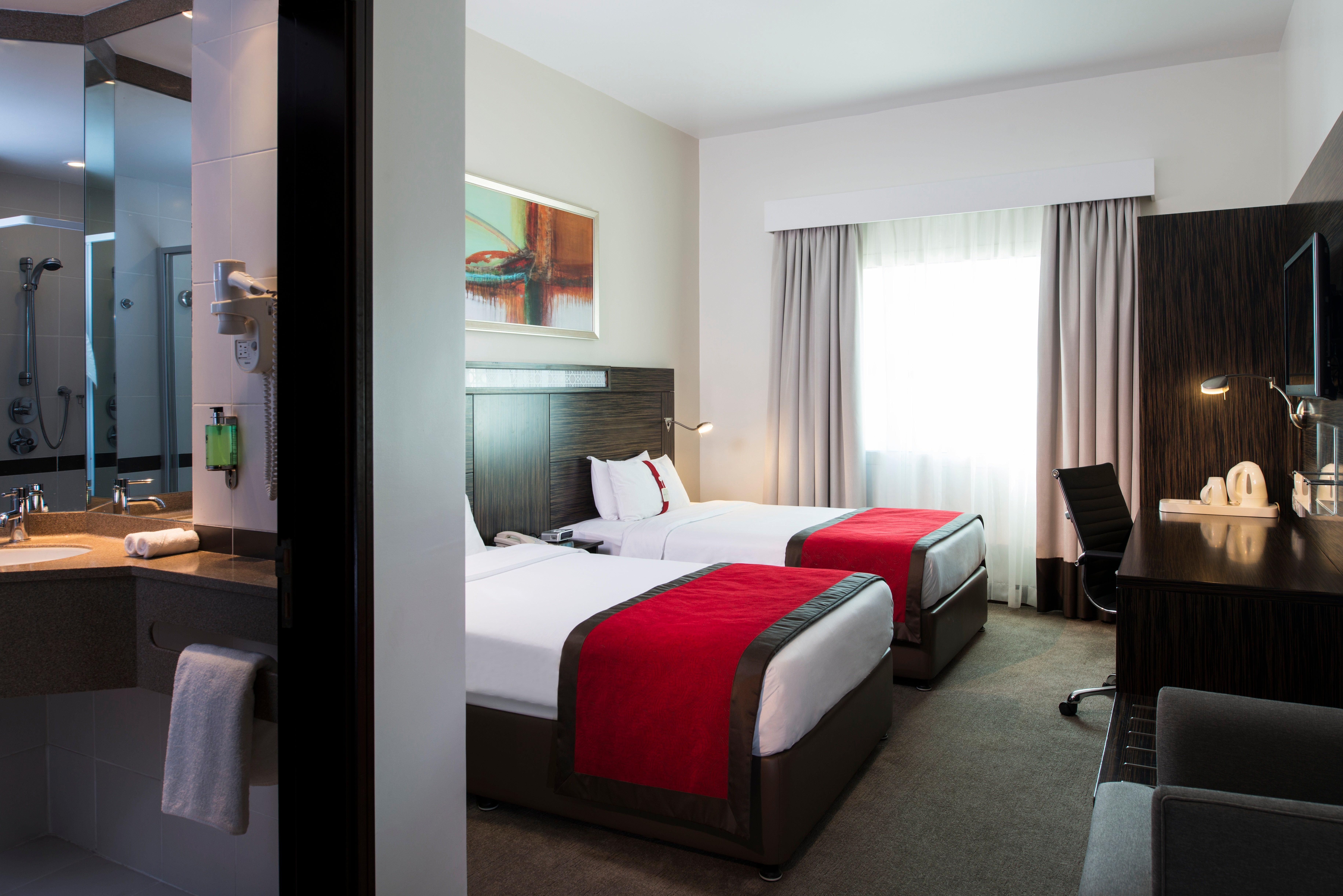 Holiday Inn Express Dubai Internet City By Ihg Zewnętrze zdjęcie