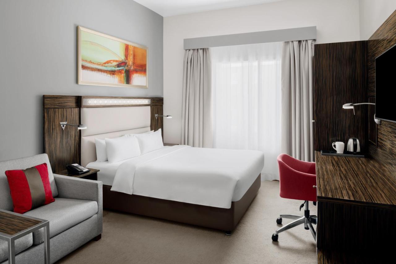 Holiday Inn Express Dubai Internet City By Ihg Zewnętrze zdjęcie